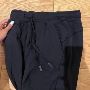 Lululemon READY TO RULU jogger sweat pants black size 4 so comfy
